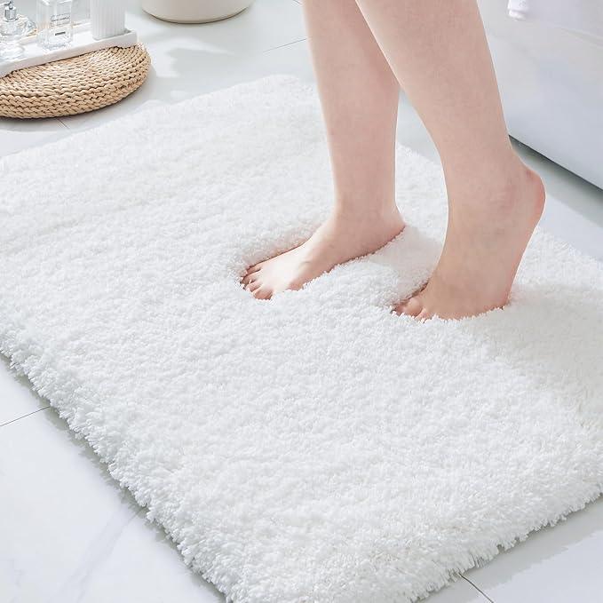 ILANGO White Bathroom Rugs 32" × 20" Non Slip & Super Absorbent Extra Thick Soft, Washable Bath Mat for Floor, Microfiber Plush Shaggy Bath Rug with Rubber for Bathtub Shower Room Sink - ModernBath